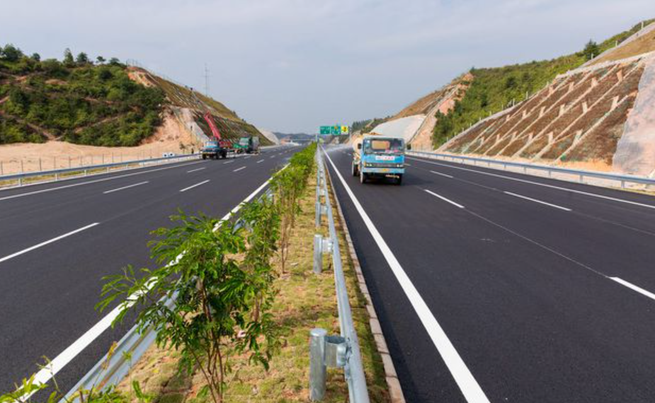 高速公路改扩建工程交通组织方案