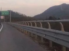 高速公路桥面防撞护栏首件施工方案