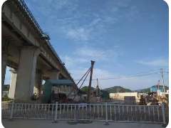 四川省巴中至达州高速公路某大桥挖孔灌注桩施工方案
