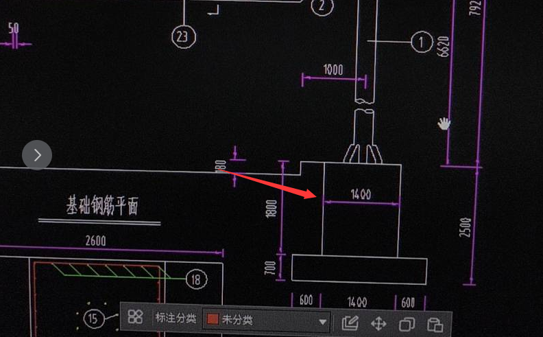 这个交通标志课程里面只套了杆子，标牌，基础