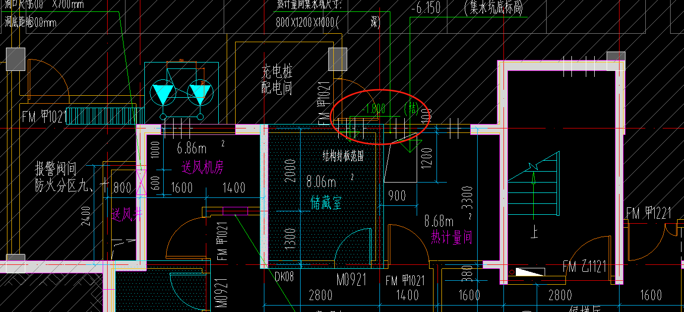 層頂標(biāo)高是-0.4,，層底標(biāo)高是-5.2,，這個(gè)-1.8是夾層，需要計(jì)算墻的高度算膩?zhàn)庸こ塘?，這個(gè)夾層扣掉后高度應(yīng)該是多少